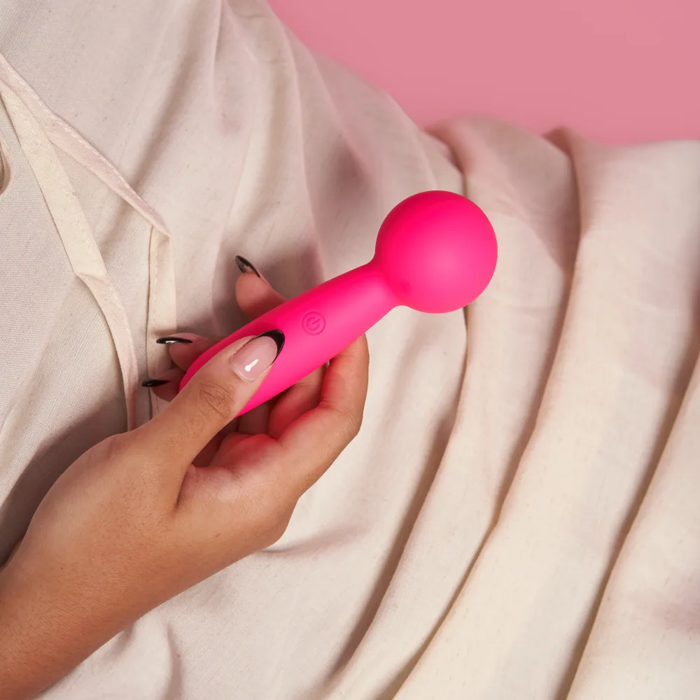 Lolly mini wand vibrator with pouch
